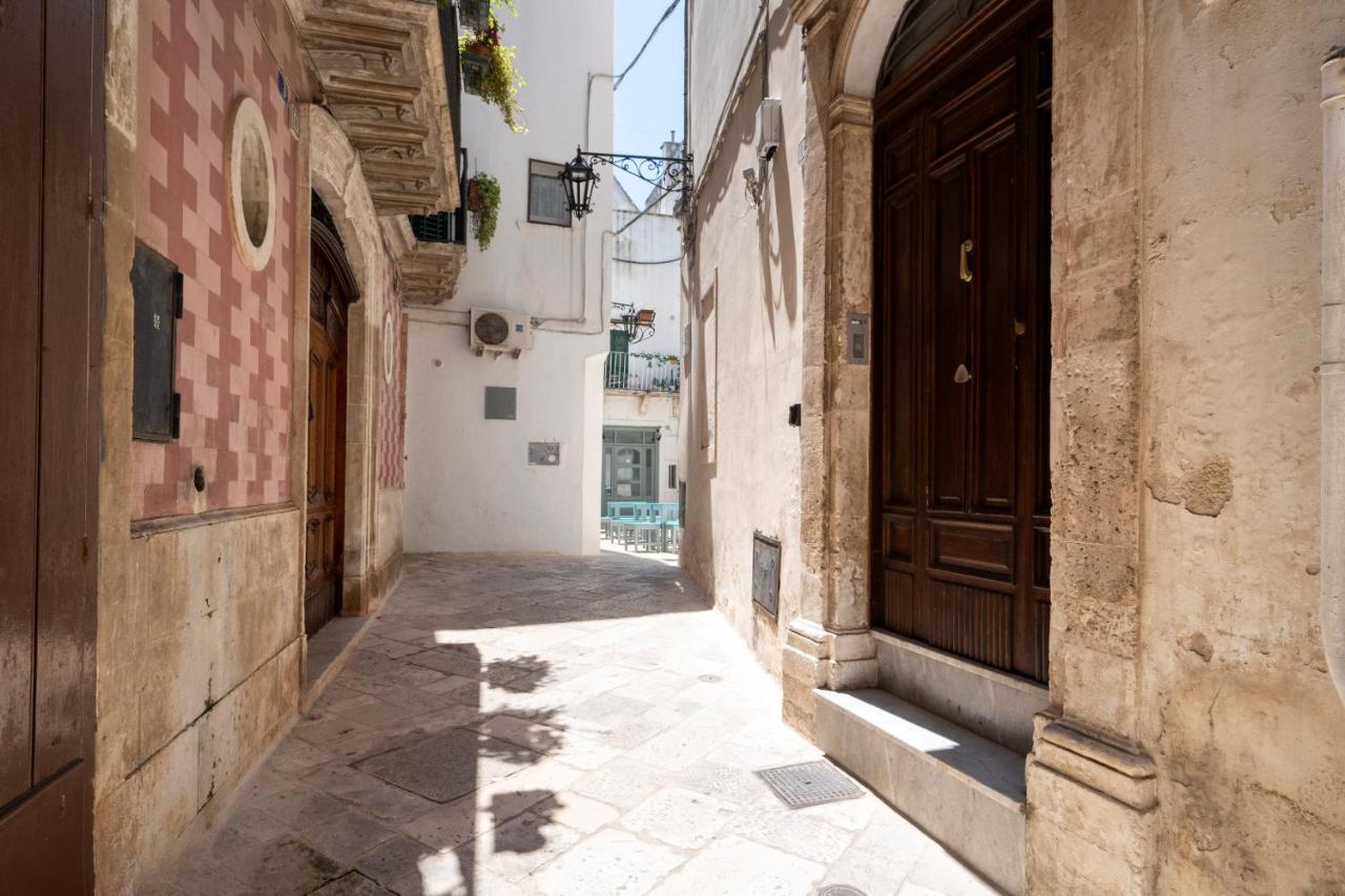 Vico II Terrace Apartment A Step From Piazza Roma Martina Franca Exterior photo