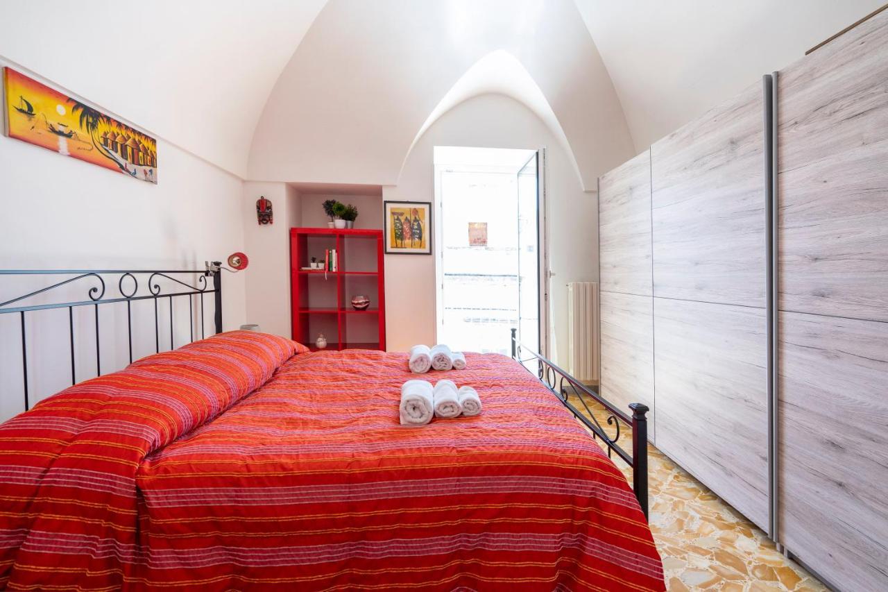Vico II Terrace Apartment A Step From Piazza Roma Martina Franca Exterior photo